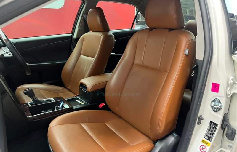 ขายรถเก๋งมือสอง toyota camry รถปี2018 รหัส 74022 รูปที่6