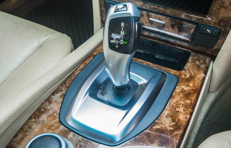 ขายรถเก๋งมือสอง-bmw-บีเอ็มดับบลิว-523i-รถปี2008-รหัส74025-20004519.jpg ขายรถเก๋งมือสอง-bmw-บีเอ็มดับบลิว-523i-รถปี2008-รหัส74025-20004519.jpg