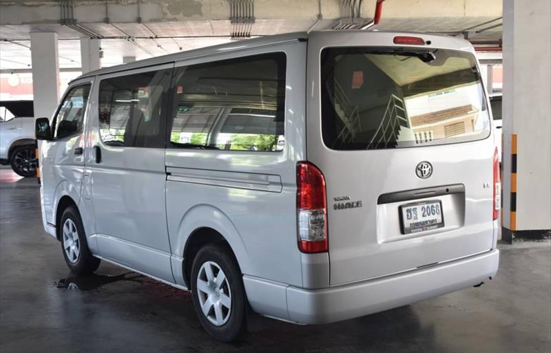 ขายรถตู้มือสอง toyota hiace รถปี2017 รหัส 74029 รูปที่4