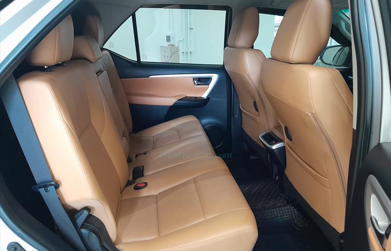 ขายรถ-suv-มือสอง-toyota-โตโยต้า-fortuner-ฟอร์จูนเนอร์-รถปี2018-รหัส74031-cf8ebea1.jpg ขายรถ-suv-มือสอง-toyota-โตโยต้า-fortuner-ฟอร์จูนเนอร์-รถปี2018-รหัส74031-cf8ebea1.jpg