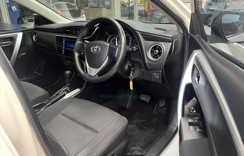 ขายรถเก๋งมือสอง-toyota-โตโยต้า-altis-อัลติส-รถปี2017-รหัส74035-84239ddc.jpg ขายรถเก๋งมือสอง-toyota-โตโยต้า-altis-อัลติส-รถปี2017-รหัส74035-84239ddc.jpg