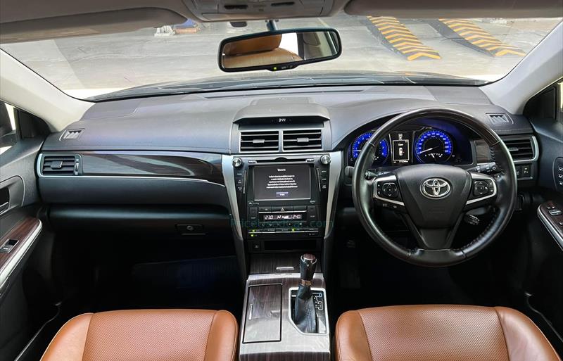 ขายรถเก๋งมือสอง toyota camry รถปี2017 รหัส 74055 รูปที่7