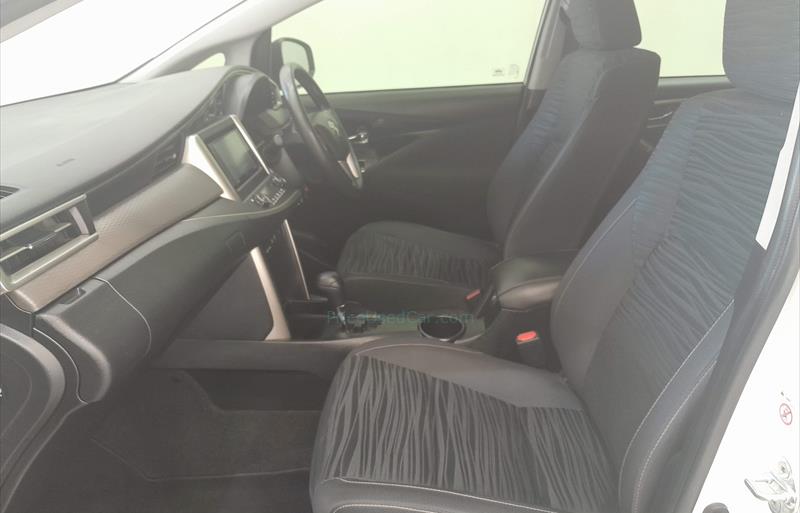 ขายรถตู้มือสอง-toyota-โตโยต้า-innova-อินโนวา-รถปี2019-รหัส74061-2dfe97a1.jpg ขายรถตู้มือสอง-toyota-โตโยต้า-innova-อินโนวา-รถปี2019-รหัส74061-2dfe97a1.jpg