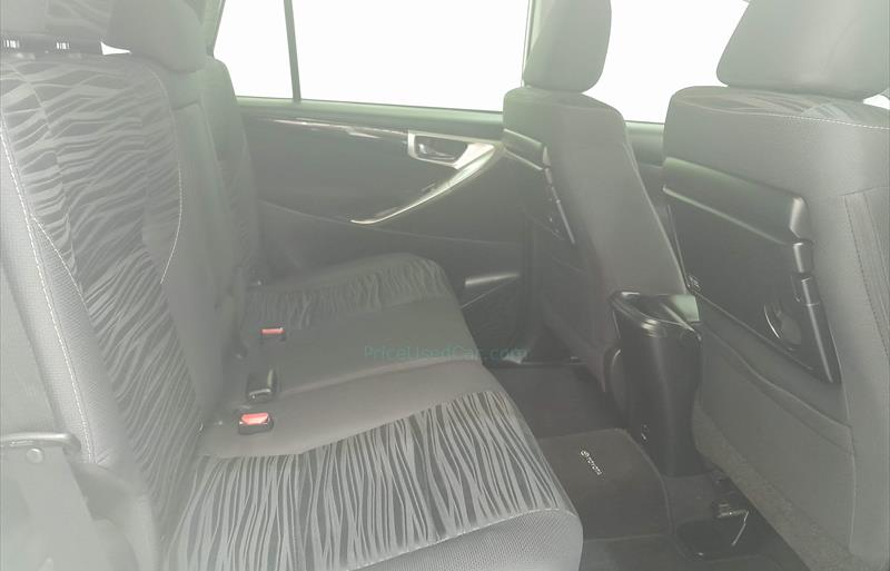 ขายรถตู้มือสอง-toyota-โตโยต้า-innova-อินโนวา-รถปี2019-รหัส74061-d4aaba3b.jpg ขายรถตู้มือสอง-toyota-โตโยต้า-innova-อินโนวา-รถปี2019-รหัส74061-d4aaba3b.jpg