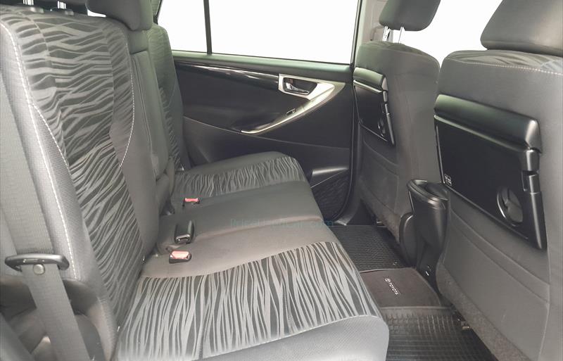 ขายรถตู้มือสอง-toyota-โตโยต้า-innova-อินโนวา-รถปี2018-รหัส74063-0329da38.jpg ขายรถตู้มือสอง-toyota-โตโยต้า-innova-อินโนวา-รถปี2018-รหัส74063-0329da38.jpg