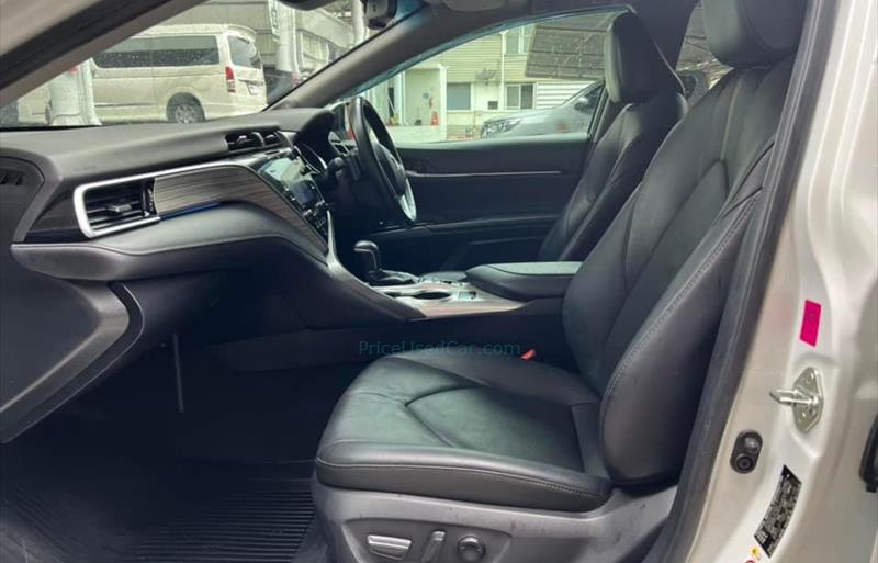 ขายรถเก๋งมือสอง-toyota-โตโยต้า-camry-คัมรี่-รถปี2019-รหัส74067-0fa28755.jpg ขายรถเก๋งมือสอง-toyota-โตโยต้า-camry-คัมรี่-รถปี2019-รหัส74067-0fa28755.jpg