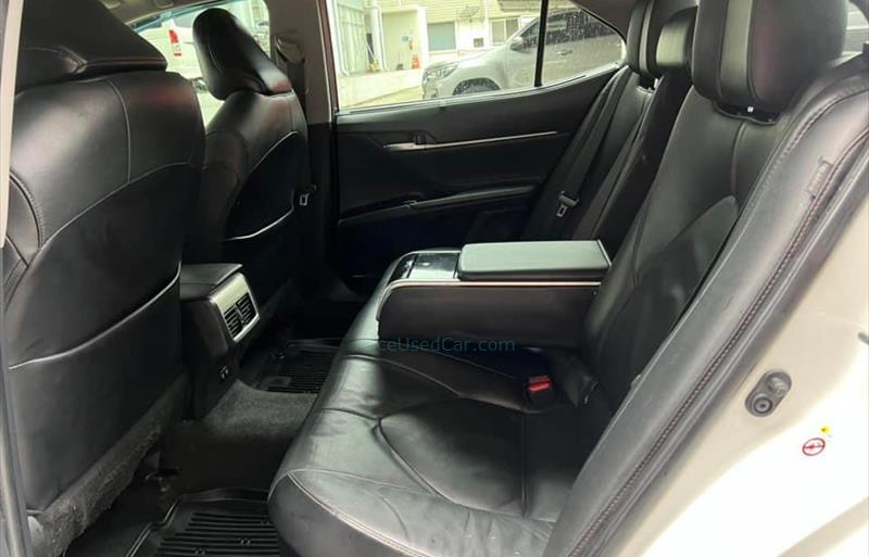 ขายรถเก๋งมือสอง-toyota-โตโยต้า-camry-คัมรี่-รถปี2019-รหัส74067-1ffe52ff.jpg ขายรถเก๋งมือสอง-toyota-โตโยต้า-camry-คัมรี่-รถปี2019-รหัส74067-1ffe52ff.jpg