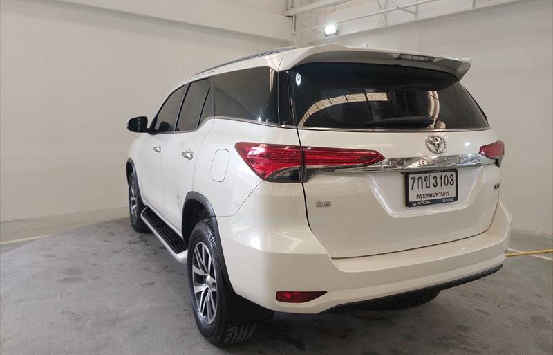 ขายรถ-suv-มือสอง-toyota-โตโยต้า-fortuner-ฟอร์จูนเนอร์-รถปี2017-รหัส74087-da0bb447.jpg ขายรถ-suv-มือสอง-toyota-โตโยต้า-fortuner-ฟอร์จูนเนอร์-รถปี2017-รหัส74087-da0bb447.jpg