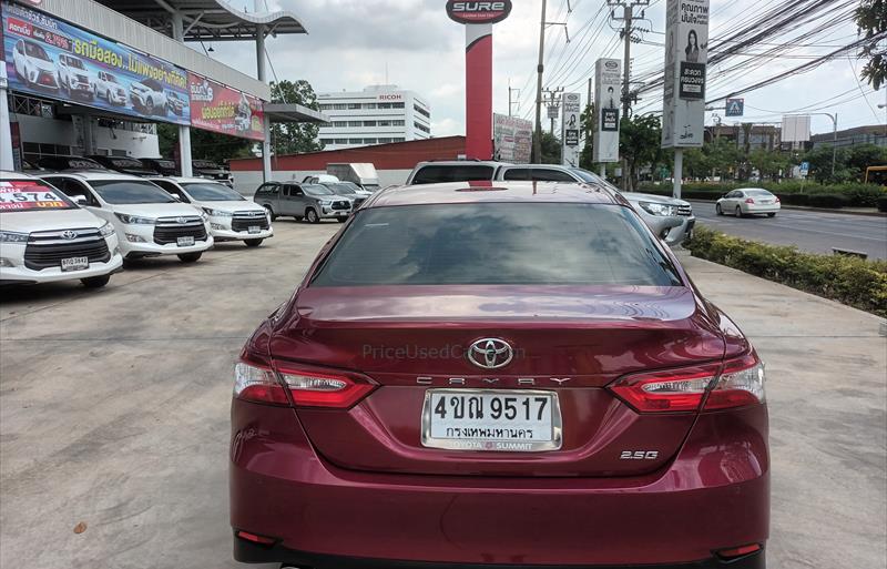 ขายรถเก๋งมือสอง toyota camry รถปี2019 รหัส 74089 รูปที่4