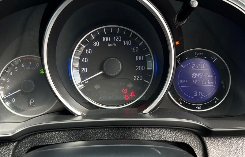ขายรถเก๋งมือสอง-honda-ฮอนด้า-jazz-แจ๊ส-รถปี2019-รหัส74194-1ffc47d0.jpg ขายรถเก๋งมือสอง-honda-ฮอนด้า-jazz-แจ๊ส-รถปี2019-รหัส74194-1ffc47d0.jpg