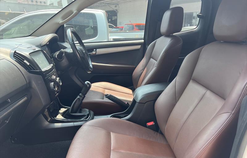 ขายรถกระบะมือสอง isuzu d-max รถปี2019 รหัส 74196 รูปที่9