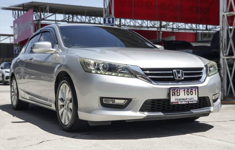 ขายรถเก๋งมือสอง honda accord รถปี2013 รหัส 74213 รูปที่3