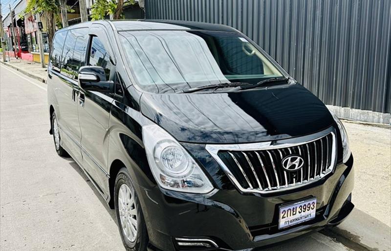 ขายรถตู้มือสอง-hyundai-ฮุนได-h-1-เอชวัน-รถปี2018-รหัส74218-071f61e0.jpg ขายรถตู้มือสอง-hyundai-ฮุนได-h-1-เอชวัน-รถปี2018-รหัส74218-071f61e0.jpg