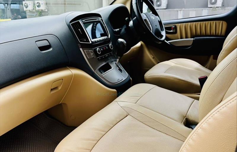 ขายรถตู้มือสอง-hyundai-ฮุนได-h-1-เอชวัน-รถปี2018-รหัส74218-39ca78c2.jpg ขายรถตู้มือสอง-hyundai-ฮุนได-h-1-เอชวัน-รถปี2018-รหัส74218-39ca78c2.jpg