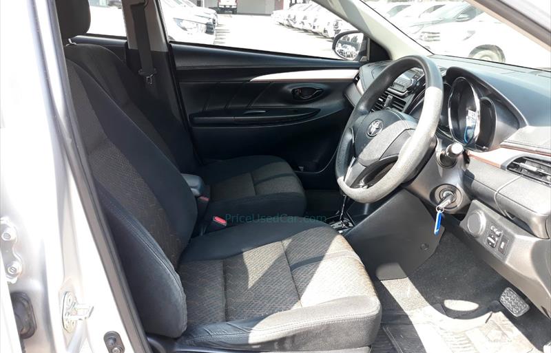 ขายรถเก๋งมือสอง-toyota-โตโยต้า-vios-วีออส-รถปี2017-รหัส74257-24b8aa3b.jpg ขายรถเก๋งมือสอง-toyota-โตโยต้า-vios-วีออส-รถปี2017-รหัส74257-24b8aa3b.jpg