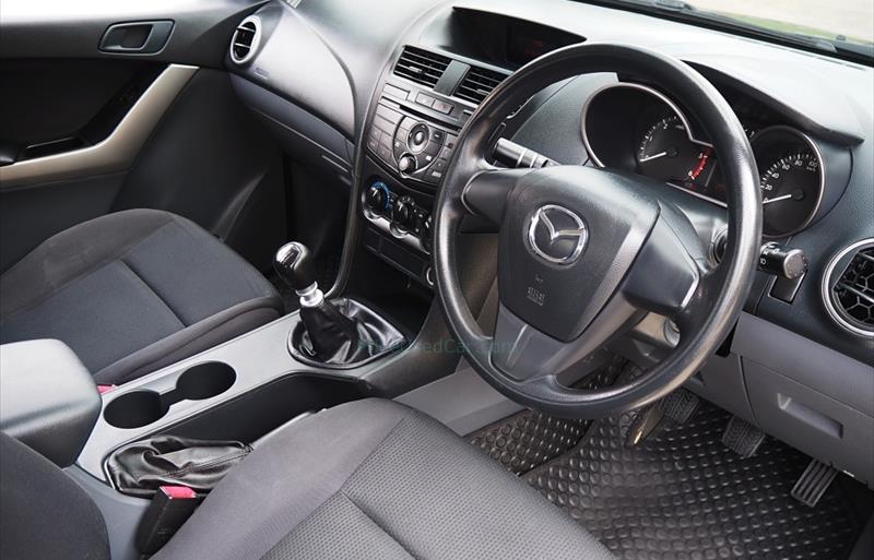 ขายรถกระบะมือสอง-mazda-มาสด้า-bt-50-pro-บีที50โปร-รถปี2017-รหัส74275-b0edd4f1.jpg ขายรถกระบะมือสอง-mazda-มาสด้า-bt-50-pro-บีที50โปร-รถปี2017-รหัส74275-b0edd4f1.jpg