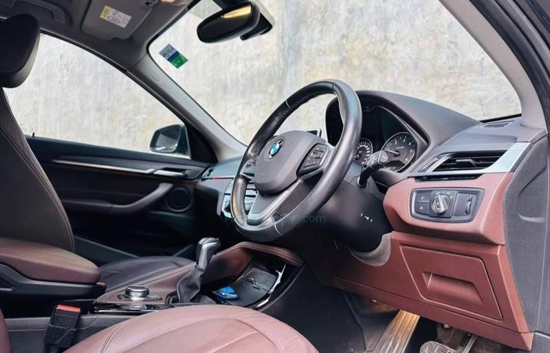ขายรถ-suv-มือสอง-bmw-บีเอ็มดับบลิว-x1-เอ็กซ์1-รถปี2017-รหัส74285-a6943770.jpg ขายรถ-suv-มือสอง-bmw-บีเอ็มดับบลิว-x1-เอ็กซ์1-รถปี2017-รหัส74285-a6943770.jpg