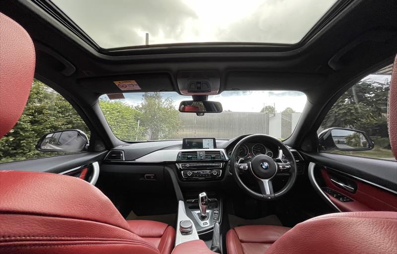 ขายรถเก๋งมือสอง-bmw-บีเอ็มดับบลิว-330e-รถปี2019-รหัส74290-88f42251.jpg ขายรถเก๋งมือสอง-bmw-บีเอ็มดับบลิว-330e-รถปี2019-รหัส74290-88f42251.jpg