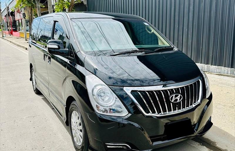 ขายรถตู้มือสอง hyundai h-1 รถปี2018 รหัส 74292 รูปที่3