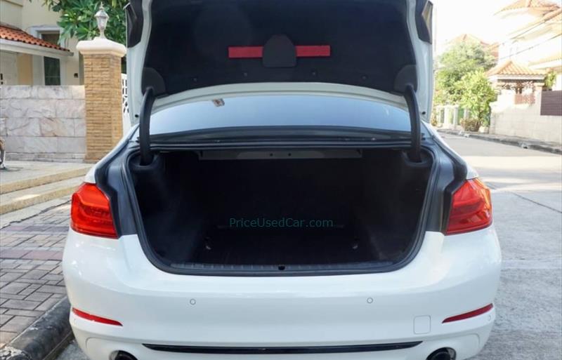 ขายรถเก๋งมือสอง-bmw-บีเอ็มดับบลิว-520d-ห้าสองศูนย์ดี-รถปี2018-รหัส74365-5ba1bef5.jpg ขายรถเก๋งมือสอง-bmw-บีเอ็มดับบลิว-520d-ห้าสองศูนย์ดี-รถปี2018-รหัส74365-5ba1bef5.jpg