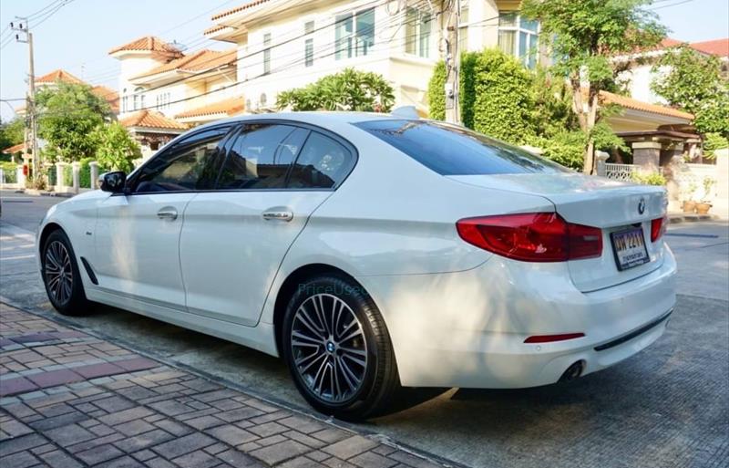 ขายรถเก๋งมือสอง-bmw-บีเอ็มดับบลิว-520d-ห้าสองศูนย์ดี-รถปี2018-รหัส74365-8cf72487.jpg ขายรถเก๋งมือสอง-bmw-บีเอ็มดับบลิว-520d-ห้าสองศูนย์ดี-รถปี2018-รหัส74365-8cf72487.jpg