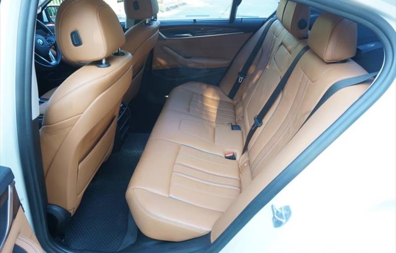 ขายรถเก๋งมือสอง-bmw-บีเอ็มดับบลิว-520d-ห้าสองศูนย์ดี-รถปี2018-รหัส74365-eb376e7f.jpg ขายรถเก๋งมือสอง-bmw-บีเอ็มดับบลิว-520d-ห้าสองศูนย์ดี-รถปี2018-รหัส74365-eb376e7f.jpg