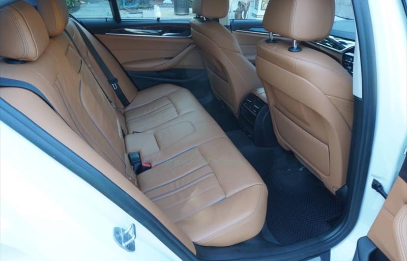 ขายรถเก๋งมือสอง-bmw-บีเอ็มดับบลิว-520d-ห้าสองศูนย์ดี-รถปี2018-รหัส74365-f9d79867.jpg ขายรถเก๋งมือสอง-bmw-บีเอ็มดับบลิว-520d-ห้าสองศูนย์ดี-รถปี2018-รหัส74365-f9d79867.jpg