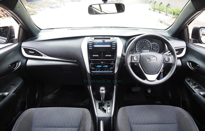 ขายรถเก๋งมือสอง-toyota-โตโยต้า-yaris-ยาริส-รถปี2018-รหัส74376-3e3052ff.jpg ขายรถเก๋งมือสอง-toyota-โตโยต้า-yaris-ยาริส-รถปี2018-รหัส74376-3e3052ff.jpg