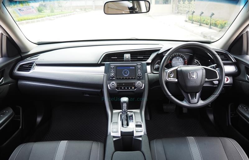 ขายรถเก๋งมือสอง-honda-ฮอนด้า-civic-ซีวิค-รถปี2017-รหัส74377-3f642746.jpg ขายรถเก๋งมือสอง-honda-ฮอนด้า-civic-ซีวิค-รถปี2017-รหัส74377-3f642746.jpg