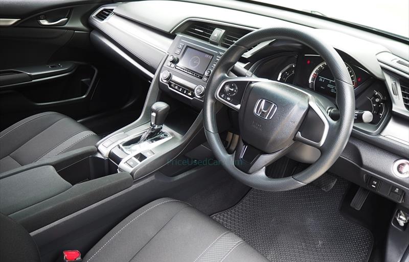 ขายรถเก๋งมือสอง-honda-ฮอนด้า-civic-ซีวิค-รถปี2017-รหัส74377-a0647544.jpg ขายรถเก๋งมือสอง-honda-ฮอนด้า-civic-ซีวิค-รถปี2017-รหัส74377-a0647544.jpg