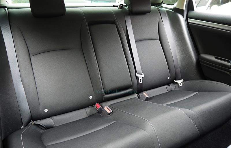 ขายรถเก๋งมือสอง-honda-ฮอนด้า-civic-ซีวิค-รถปี2017-รหัส74377-e7705fd2.jpg ขายรถเก๋งมือสอง-honda-ฮอนด้า-civic-ซีวิค-รถปี2017-รหัส74377-e7705fd2.jpg