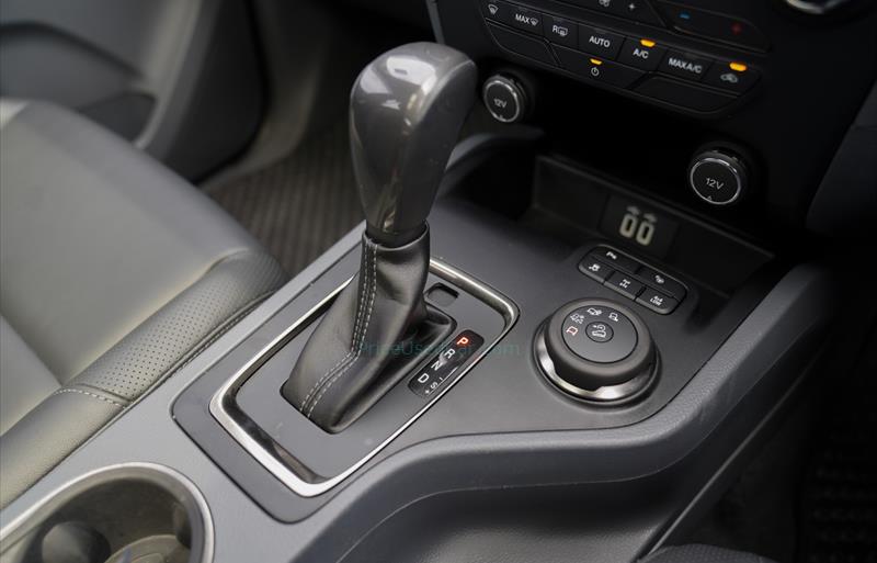 ขายรถ-suv-มือสอง-ford-ฟอร์ด-everest-เอเวอเรสต์-รถปี2017-รหัส74431-564a3a36.jpg ขายรถ-suv-มือสอง-ford-ฟอร์ด-everest-เอเวอเรสต์-รถปี2017-รหัส74431-564a3a36.jpg