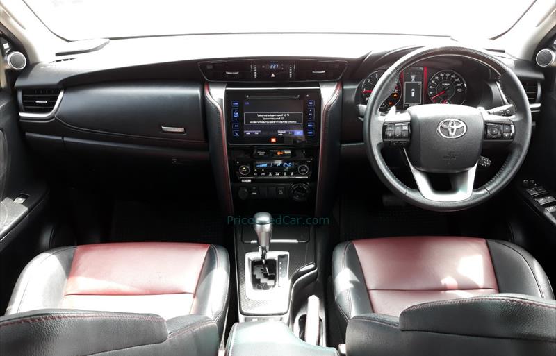 ขายรถ-suv-มือสอง-toyota-โตโยต้า-fortuner-ฟอร์จูนเนอร์-รถปี2019-รหัส74469-7f9c7d56.jpg ขายรถ-suv-มือสอง-toyota-โตโยต้า-fortuner-ฟอร์จูนเนอร์-รถปี2019-รหัส74469-7f9c7d56.jpg