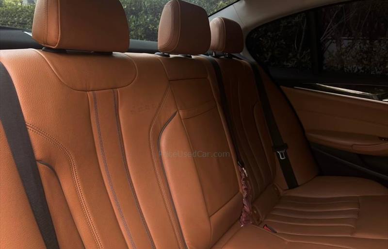 ขายรถเก๋งมือสอง-bmw-บีเอ็มดับบลิว-520d-ห้าสองศูนย์ดี-รถปี2017-รหัส74482-9aac490d.jpg ขายรถเก๋งมือสอง-bmw-บีเอ็มดับบลิว-520d-ห้าสองศูนย์ดี-รถปี2017-รหัส74482-9aac490d.jpg