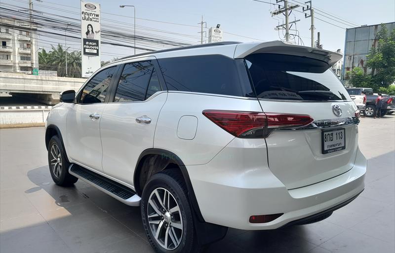 ขายรถอเนกประสงค์มือสอง toyota fortuner รถปี2019 รหัส 74487 รูปที่3