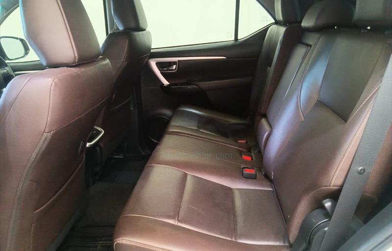 ขายรถ-suv-มือสอง-toyota-โตโยต้า-fortuner-ฟอร์จูนเนอร์-รถปี2018-รหัส74488-7c7a05c4.jpg ขายรถ-suv-มือสอง-toyota-โตโยต้า-fortuner-ฟอร์จูนเนอร์-รถปี2018-รหัส74488-7c7a05c4.jpg