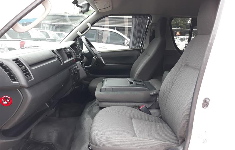 ขายรถตู้มือสอง toyota commuter รถปี2015 รหัส 74492 รูปที่9