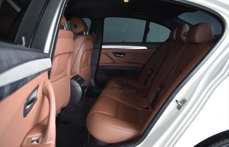 ขายรถเก๋งมือสอง-bmw-บีเอ็มดับบลิว-520d-ห้าสองศูนย์ดี-รถปี2017-รหัส74509-d99e1c7f.jpg ขายรถเก๋งมือสอง-bmw-บีเอ็มดับบลิว-520d-ห้าสองศูนย์ดี-รถปี2017-รหัส74509-d99e1c7f.jpg