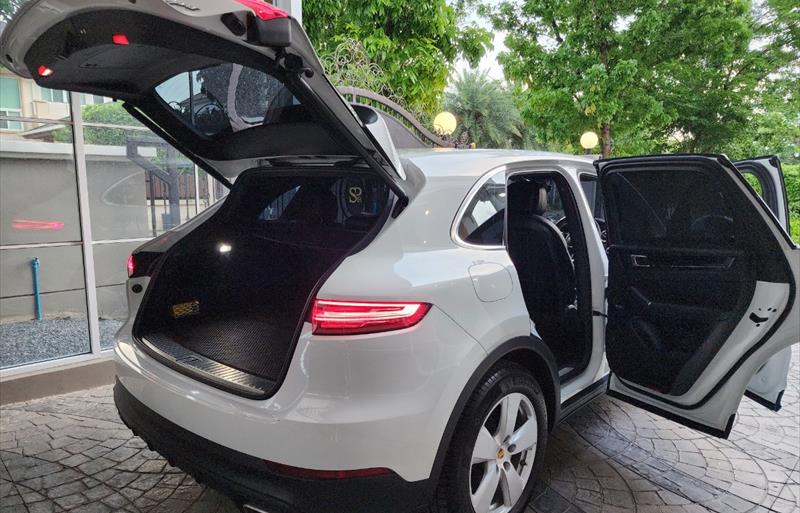 ขายรถ-suv-มือสอง-porsche-ปอร์เช่-cayenne-รถปี2018-รหัส74520-2ec7ab88.jpg ขายรถ-suv-มือสอง-porsche-ปอร์เช่-cayenne-รถปี2018-รหัส74520-2ec7ab88.jpg