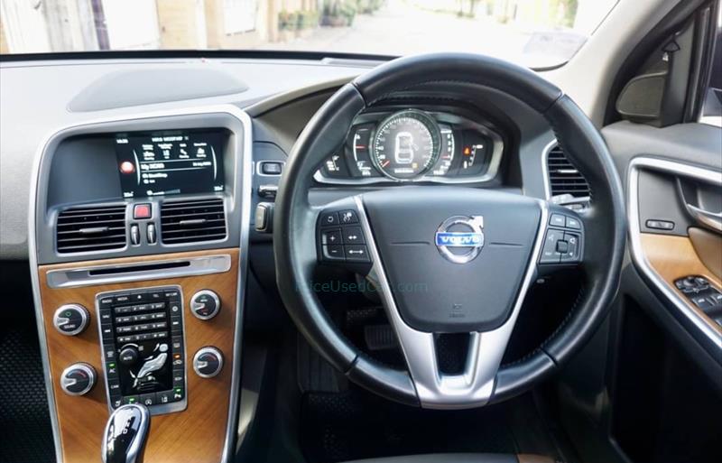 ขายรถ-suv-มือสอง-volvo-วอลโว่-xc40-รถปี2016-รหัส74543-29ab001c.jpg ขายรถ-suv-มือสอง-volvo-วอลโว่-xc40-รถปี2016-รหัส74543-29ab001c.jpg