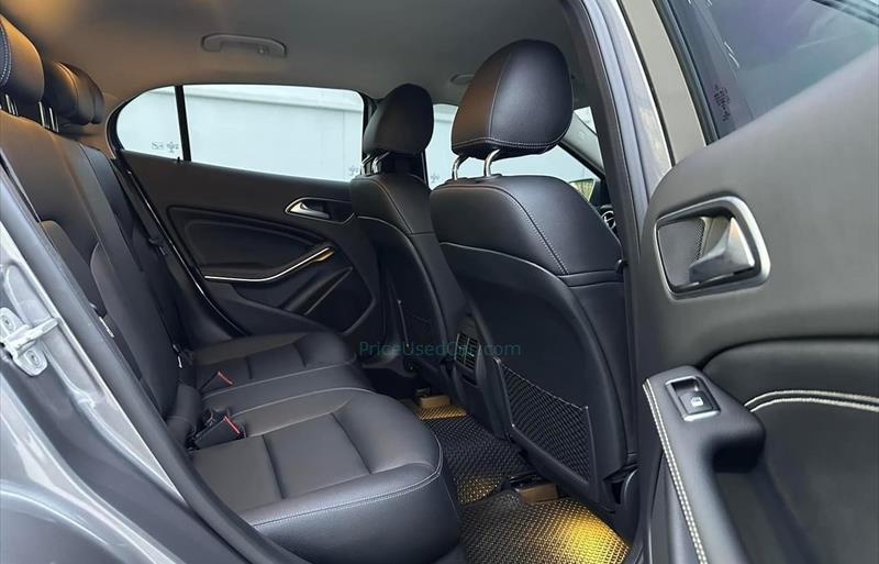 ขายรถ-suv-มือสอง-mercedes-benz-เมอร์เซเดสเบนซ์-gla-200-จีแอลเอ200-รถปี2017-รหัส74584-87aec292.jpg ขายรถ-suv-มือสอง-mercedes-benz-เมอร์เซเดสเบนซ์-gla-200-จีแอลเอ200-รถปี2017-รหัส74584-87aec292.jpg