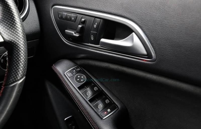 ขายรถเก๋งมือสอง-mercedes-benz-เมอร์เซเดสเบนซ์-cla250-amg-ซีแอลเอสองห้าศูนย์-เอเอ็มจี-รถปี2014-รหัส74615-9a9201c0.jpg ขายรถเก๋งมือสอง-mercedes-benz-เมอร์เซเดสเบนซ์-cla250-amg-ซีแอลเอสองห้าศูนย์-เอเอ็มจี-รถปี2014-รหัส74615-9a9201c0.jpg