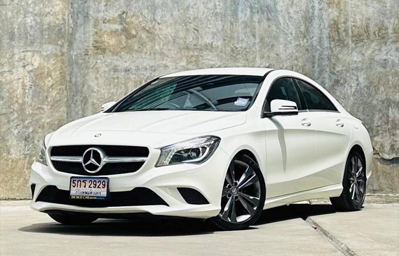 รถเก๋งมือสอง MERCEDES BENZ CLA180 รถปี 2015