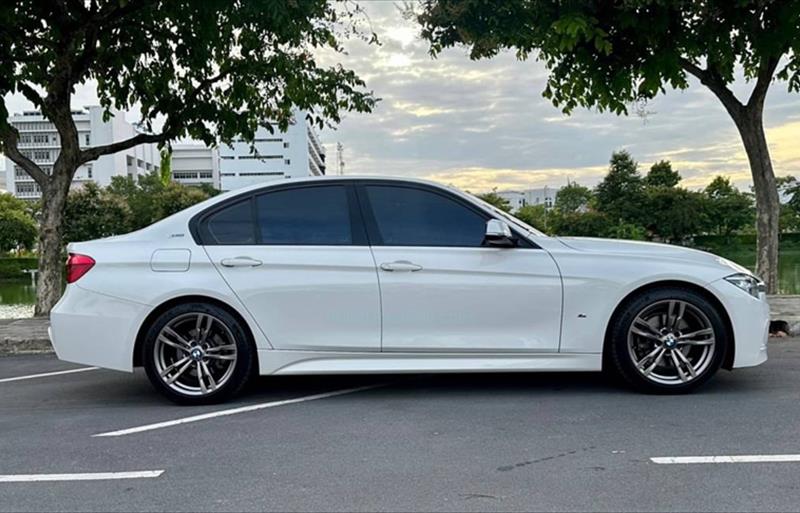 ขายรถเก๋งมือสอง bmw 330e รถปี2017 รหัส 74664 รูปที่5