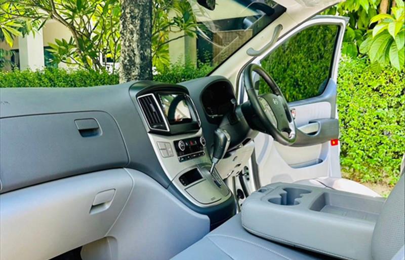 ขายรถตู้มือสอง-hyundai-ฮุนได-h-1-เอชวัน-รถปี2020-รหัส74667-b7d10334.jpg ขายรถตู้มือสอง-hyundai-ฮุนได-h-1-เอชวัน-รถปี2020-รหัส74667-b7d10334.jpg