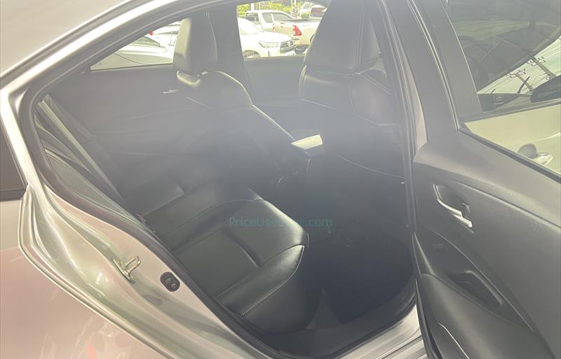 ขายรถเก๋งมือสอง-toyota-โตโยต้า-corolla-โคโรล่า-รถปี2020-รหัส74678-b69ec69f.jpg ขายรถเก๋งมือสอง-toyota-โตโยต้า-corolla-โคโรล่า-รถปี2020-รหัส74678-b69ec69f.jpg