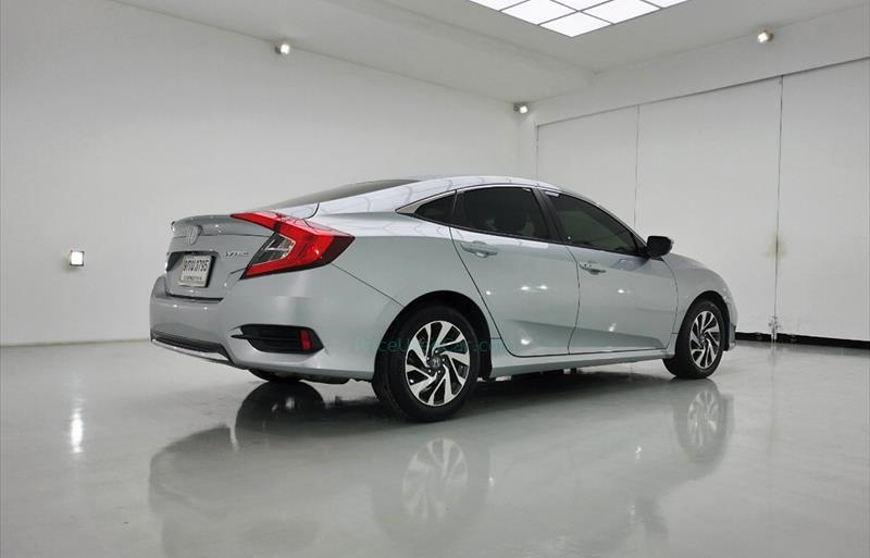 ขายรถเก๋งมือสอง honda civic รถปี2021 รหัส 74688 รูปที่4