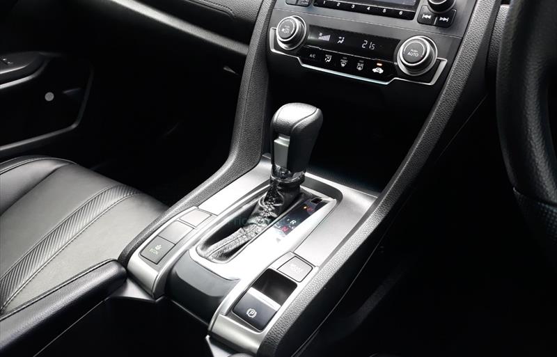 ขายรถเก๋งมือสอง-honda-ฮอนด้า-civic-ซีวิค-รถปี2020-รหัส74699-a3618452.jpg ขายรถเก๋งมือสอง-honda-ฮอนด้า-civic-ซีวิค-รถปี2020-รหัส74699-a3618452.jpg