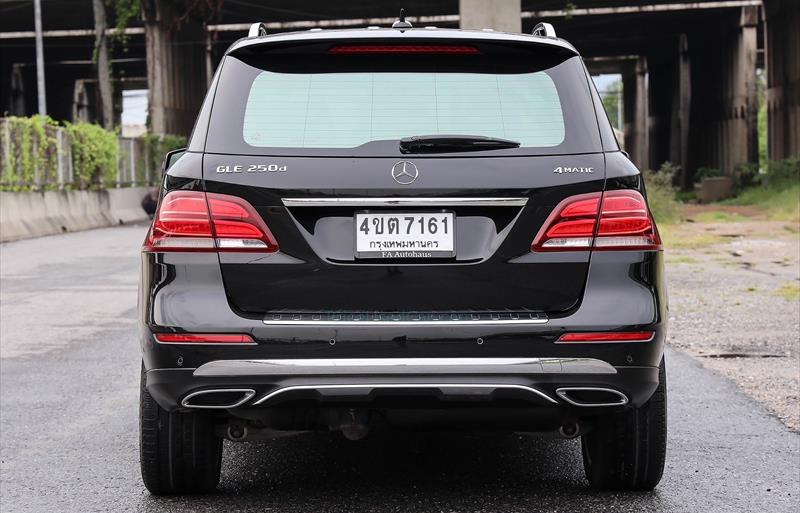 ขายรถเก๋งมือสอง-mercedes-benz-เมอร์เซเดสเบนซ์-gle250-รถปี2016-รหัส74705-4734d2df.jpg ขายรถเก๋งมือสอง-mercedes-benz-เมอร์เซเดสเบนซ์-gle250-รถปี2016-รหัส74705-4734d2df.jpg