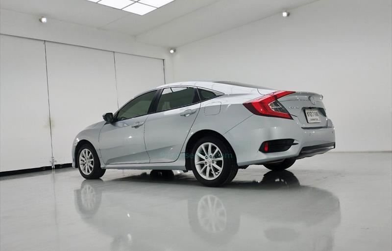 ขายรถเก๋งมือสอง-honda-ฮอนด้า-civic-ซีวิค-รถปี2018-รหัส74736-0b76816e.jpg ขายรถเก๋งมือสอง-honda-ฮอนด้า-civic-ซีวิค-รถปี2018-รหัส74736-0b76816e.jpg